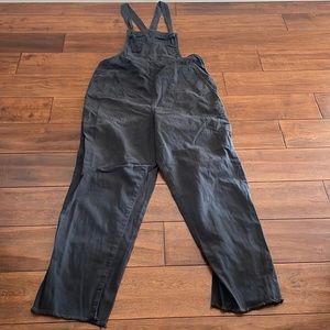 Aerie Women’s black khaki material, size XS overall